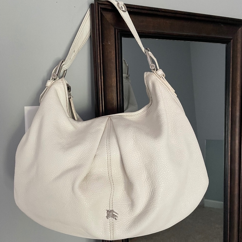 100% AUTHENTIC BURBERRY Hobo Malika White Leather Bag Silvertone Hardware Logo